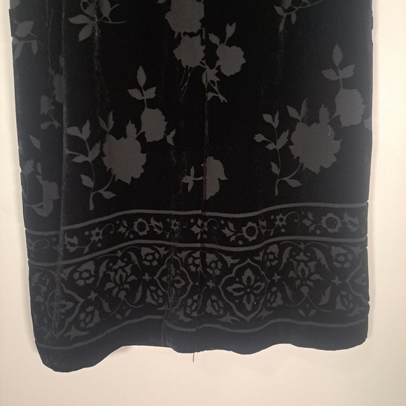 Talbot Velour/Velvet Burnout Black Skirt Size 14 - Picture 2 of 7